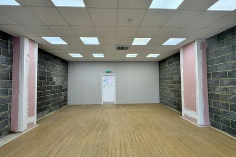 Retail property (high street) to rent, 48-52 Wedgewood St Aylesbury HP19 7HT
