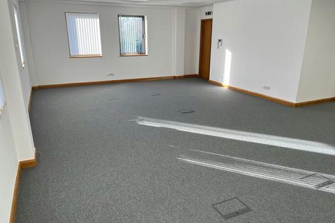Office to rent, Smeaton Clos Aylesbury HP19 8JR