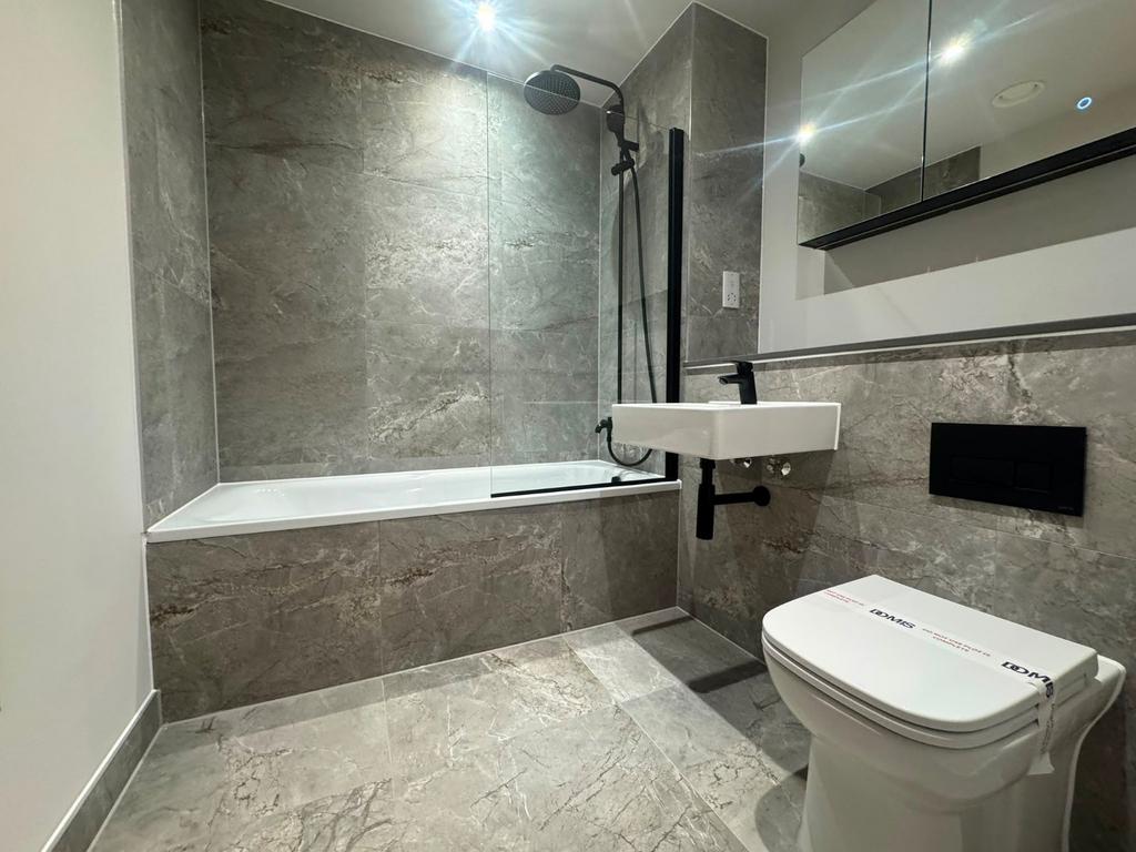 Apartment in Greater Manchester - View 5