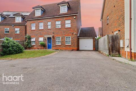 5 bedroom detached house for sale, Buckthorne Road, Sheerness