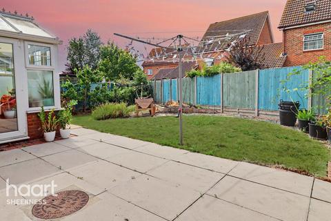 5 bedroom detached house for sale, Buckthorne Road, Sheerness