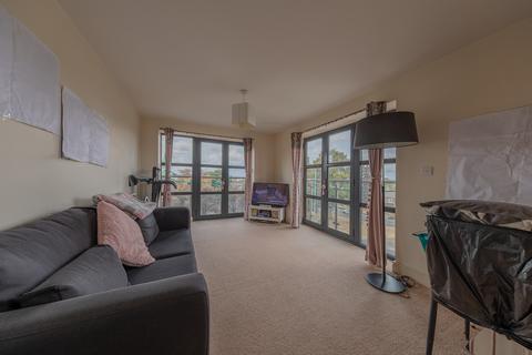 2 bedroom flat for sale, Walsall Road, West Bromwich B71