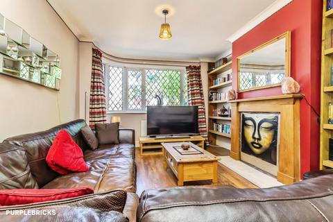 4 bedroom semi-detached house for sale, Constance Crescent, Bromley, BR2