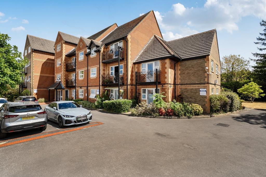 Marlborough House, Northcourt Avenue, Reading, RG2