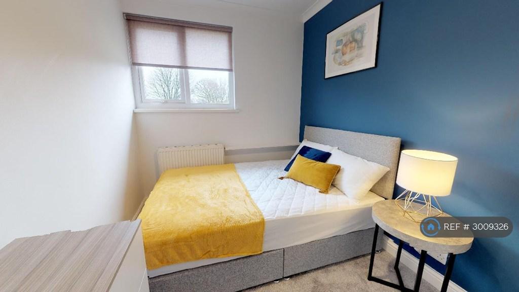 Helston Road, Leeds, LS10