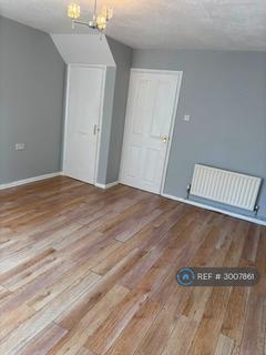 2 bedroom semi-detached house to rent, Adams Way, Croydon, CR0