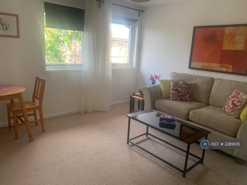Apartment in Glasgow - View 3