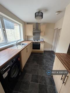 2 bedroom terraced house to rent, High St, Ferryhill, DL17