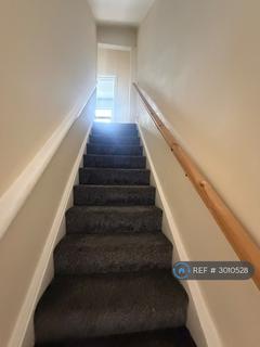 2 bedroom terraced house to rent, High St, Ferryhill, DL17