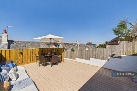 5 bedroom detached house to rent, Trenwith Place, St Ives, TR26