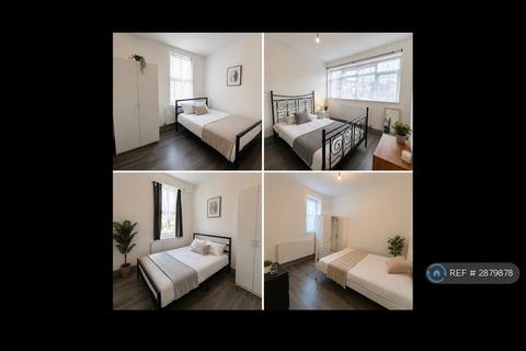 1 bedroom in a house share to rent, Erskine Road, London, E17