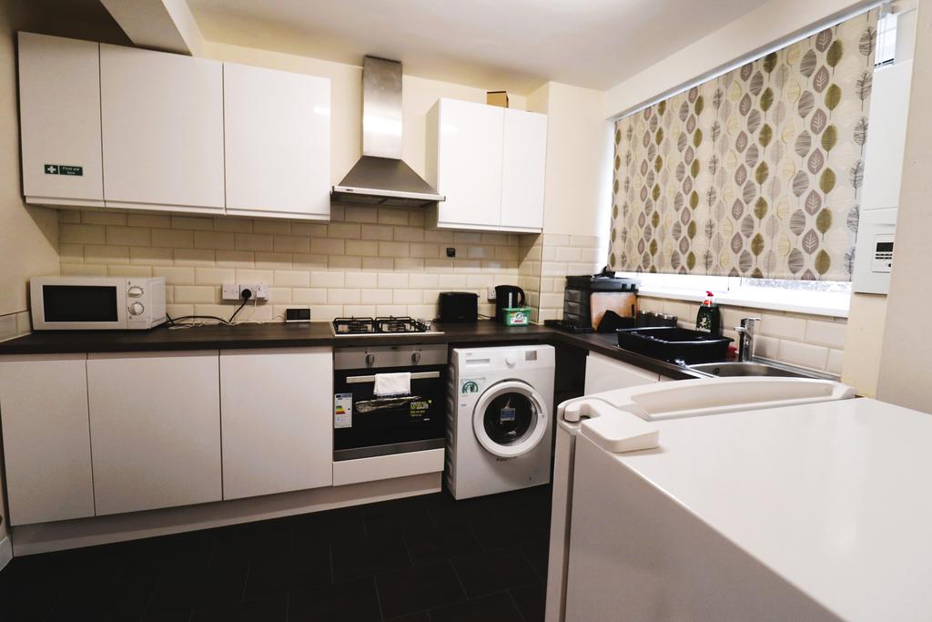 Apartment in London - View 5