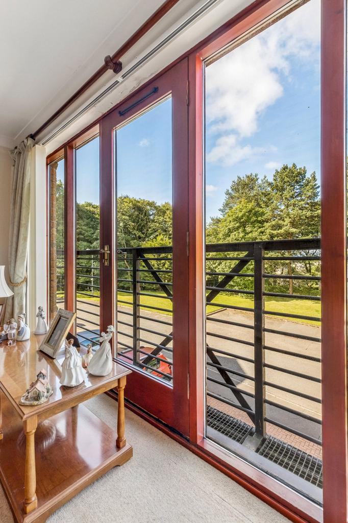 Apartment in Glasgow - View 5