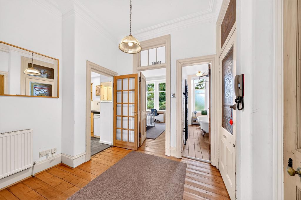 Apartment in Glasgow - More