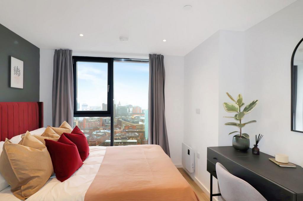Apartment in Manchester, Greater Manchester - View 2