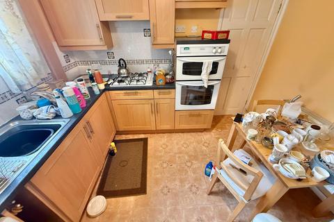 2 bedroom terraced house for sale, Aylesbury Avenue, Denton, M34