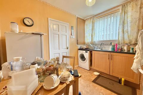 2 bedroom terraced house for sale, Aylesbury Avenue, Denton, M34