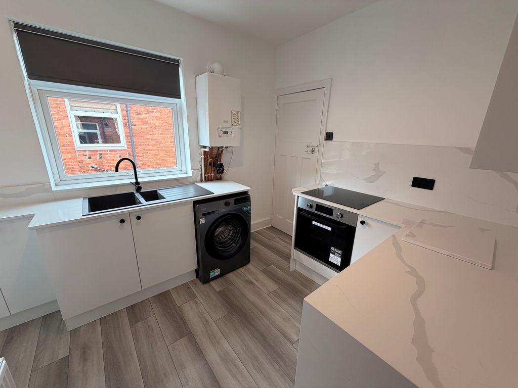 Apartment in Newcastle upon Tyne, Tyne and Wear - View 2