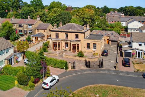 5 bedroom detached house for sale, Oak Dene Close, Pudsey, West Yorkshire
