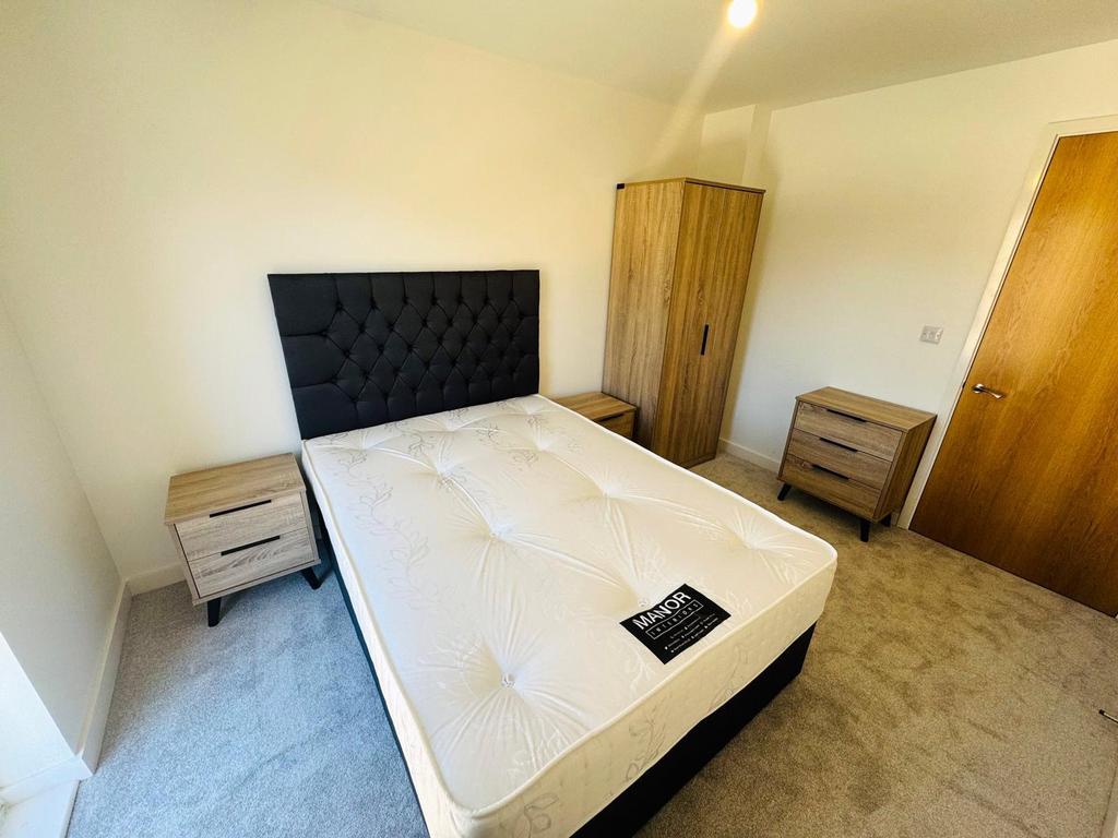 Apartment in Greater Manchester - View 4