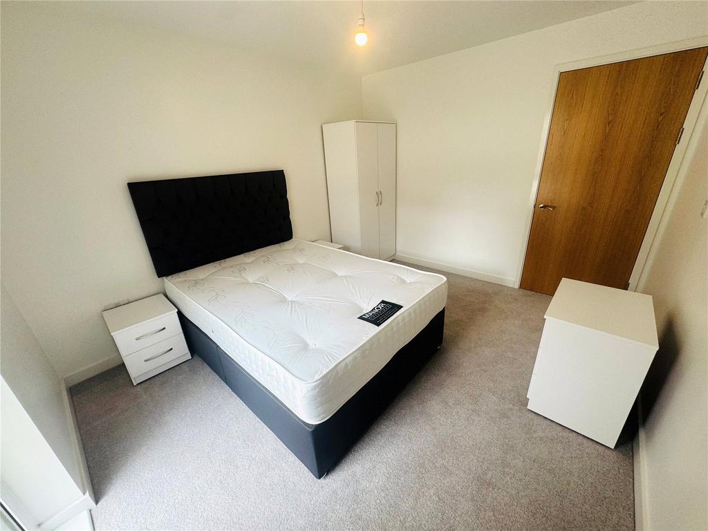 Apartment in Salford - View 2