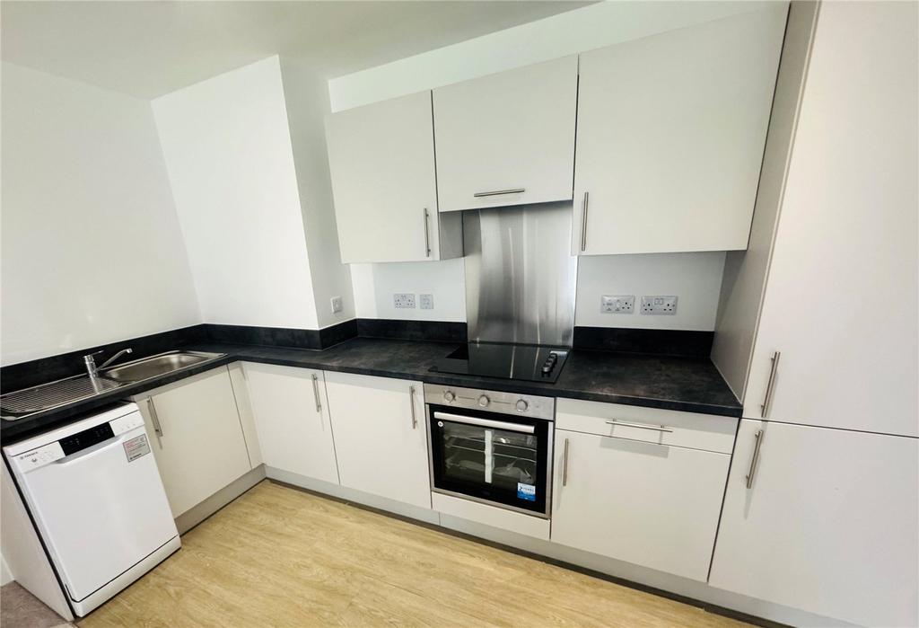 Apartment in Salford - View 5