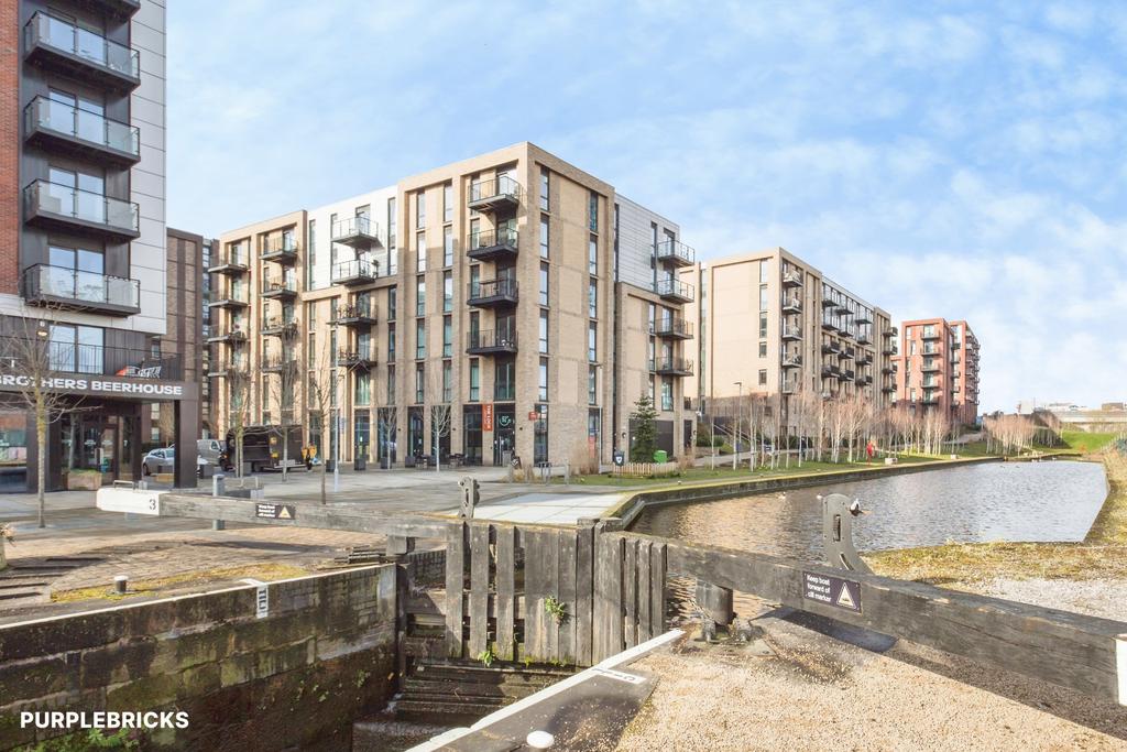Lockside Lane, Salford, M5