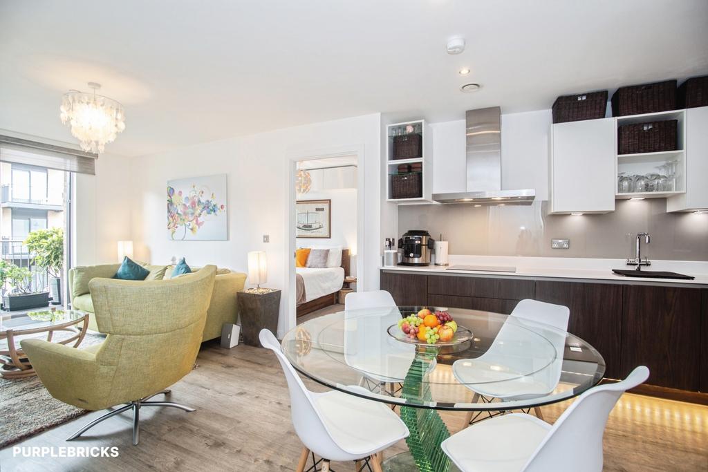 Apartment in Salford, Greater Manchester - View 2