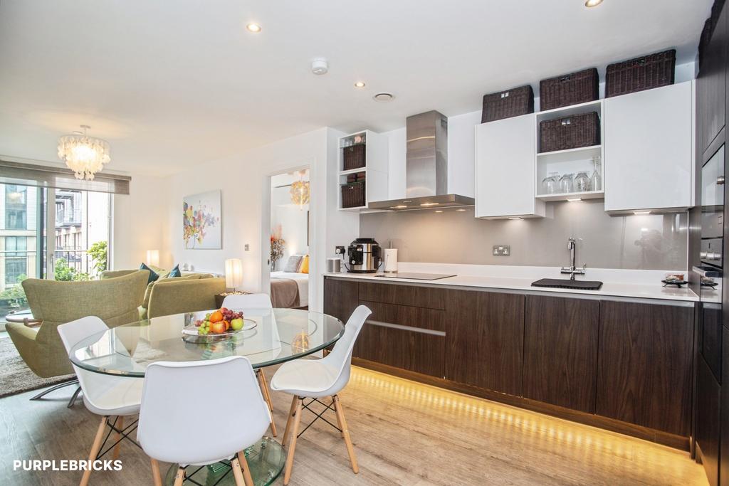 Apartment in Salford, Greater Manchester - View 5