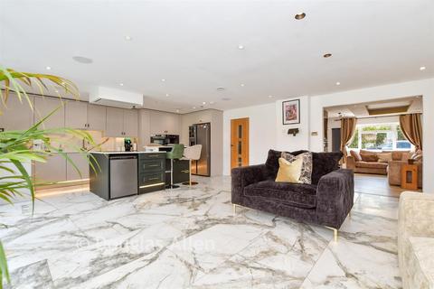 4 bedroom detached house for sale, Wick Beech Avenue, Wickford, Essex