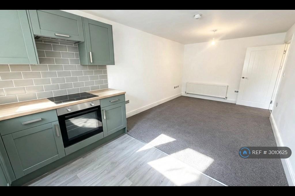 Apartment in Cardiff, Rumney - View 2