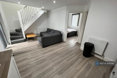 3 bedroom flat to rent, Crwys Place, Cardiff, CF24