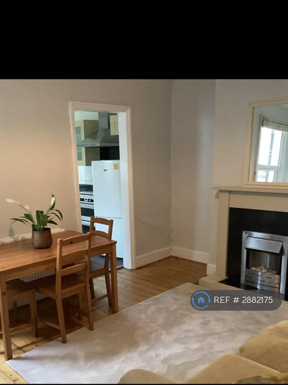 House in London - View 4