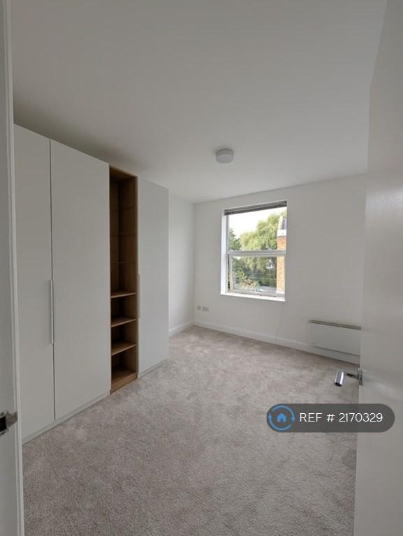 House in London - View 5