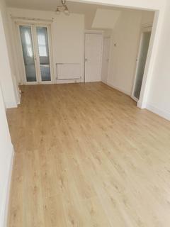 3 bedroom terraced house for sale, Manor Park E12