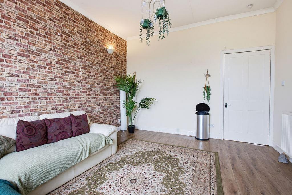 Apartment in Johnstone - More