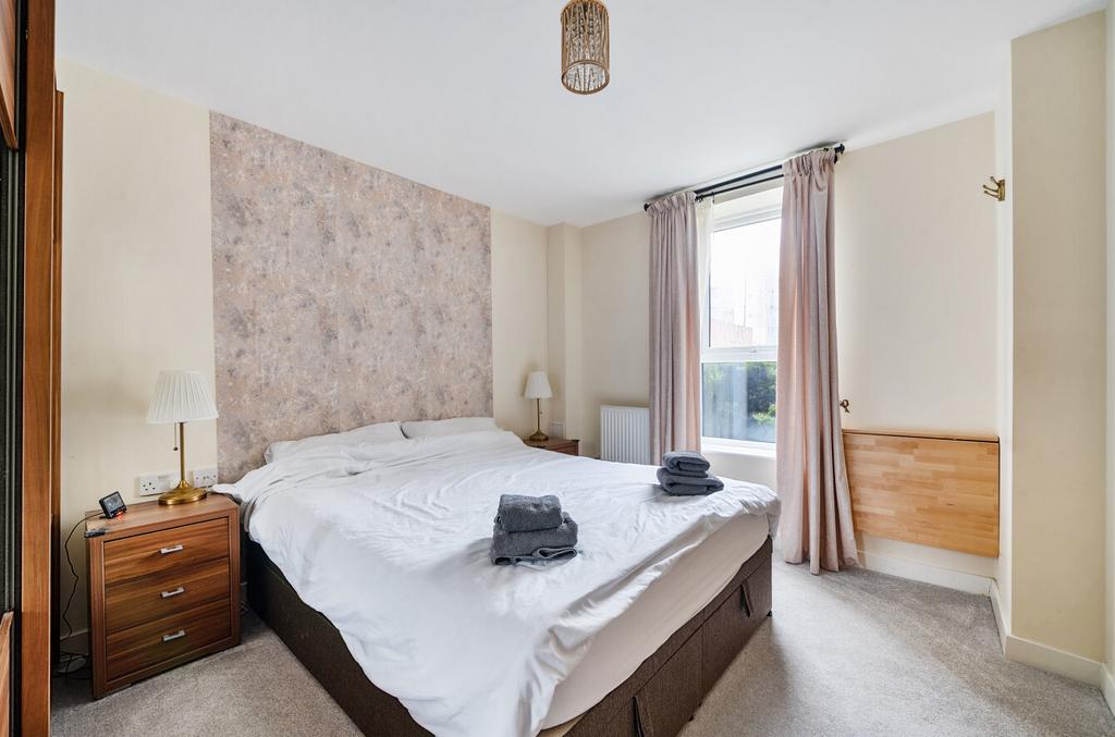 House in Hampshire - View 5
