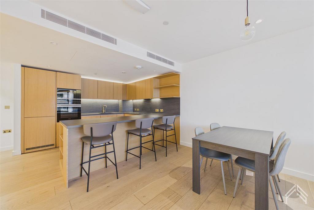 Apartment in London - View 2
