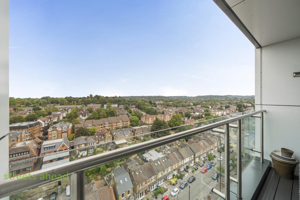 Apartment in Croydon - View 4