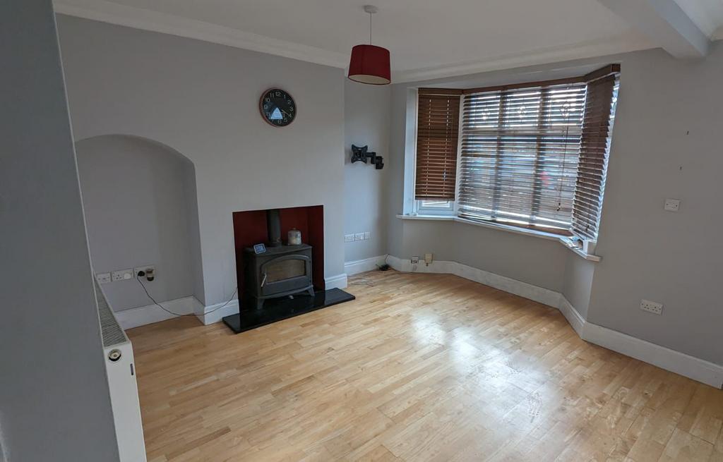 House in Beeston - View 2