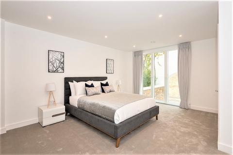 2 bedroom apartment for sale, Sinclair Road, Kensington, W14