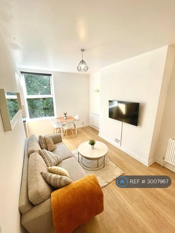 Apartment in Leeds - View 3
