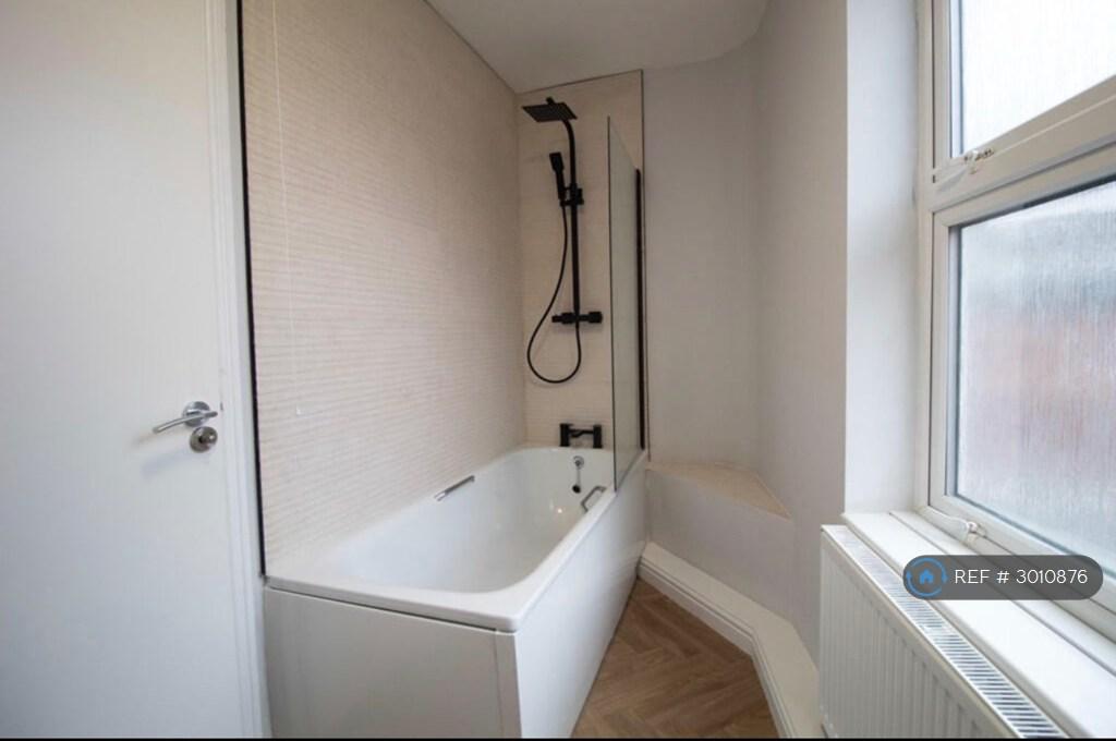 Apartment in Nottingham - More