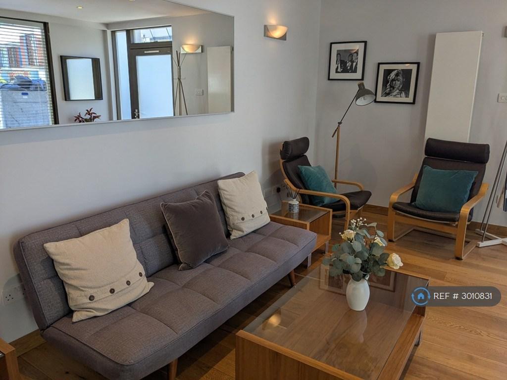 Apartment in London, Royal Borough of Greenwich - View 2