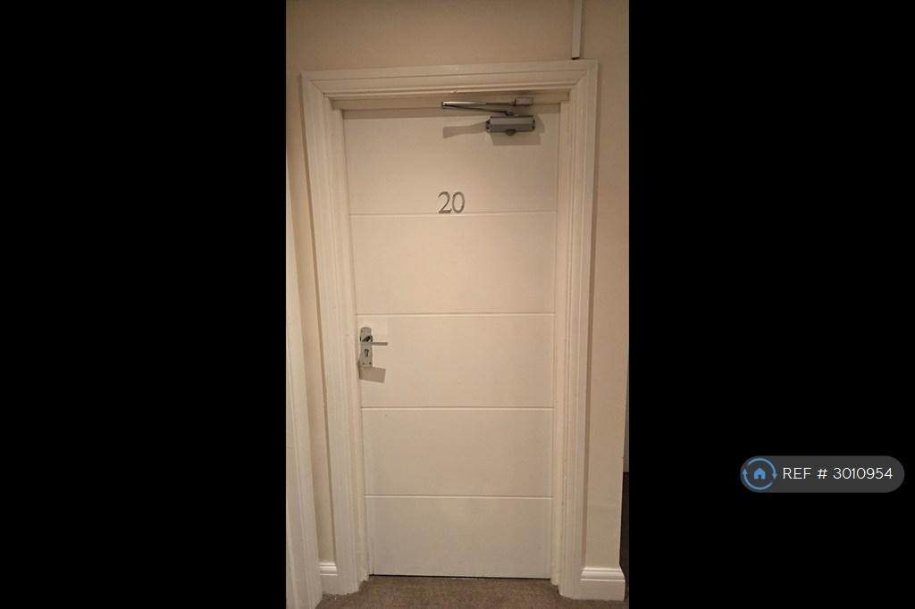 Apartment in Liverpool - View 3