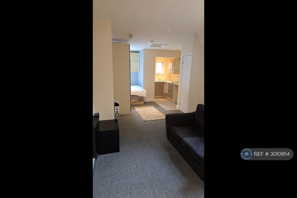 Apartment in Liverpool - View 4