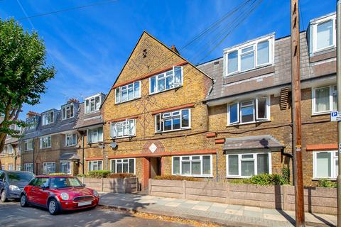 Holgate Avenue, London, SW11