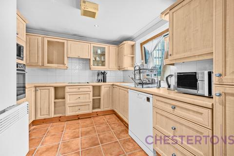 4 bedroom flat to rent, Meridian Place, London, E14