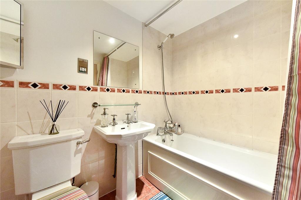 Apartment in London - View 4