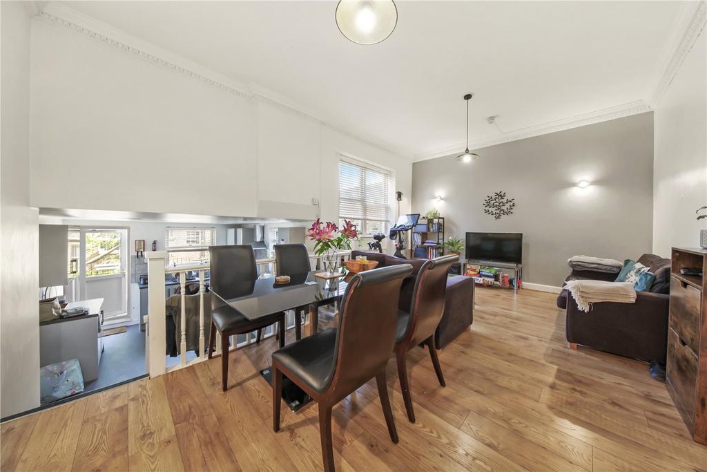 Apartment in London - View 4